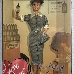 I Love Lucy Barbie Collector Edition - "Lucy Does a TV Commercial" - Mattel 1997